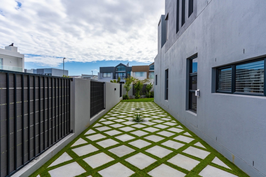 3 Bedroom Property for Sale in Sandown Western Cape